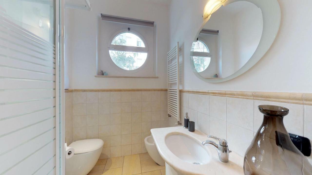 With Private Garden Near San Siro Stadium Apartment Mailand